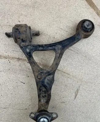 Front lower control arm/wishbone
