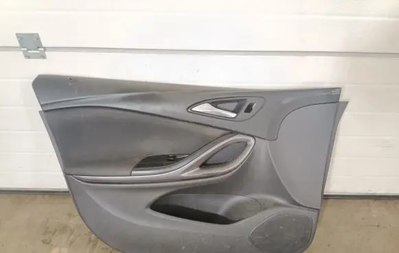 Opel Astra K Front door card panel trim 888403685