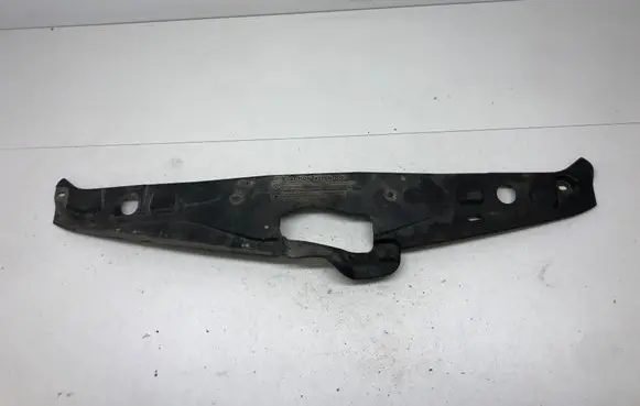 Toyota Corolla Verso E121 Radiator trim 5328913010