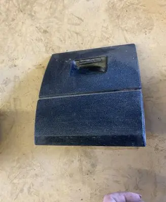 BMW 3 E90 E91 Front trunk storage compartment 7132865