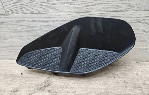 Opel Corsa F Front bumper lower grill 9829334580