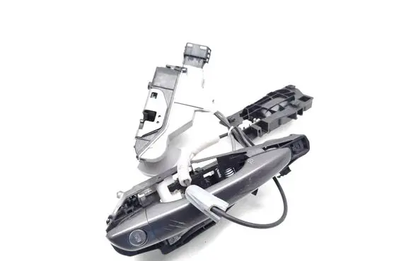 Peugeot Traveller Front door lock 9688834080