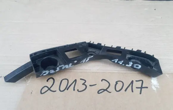 Volkswagen Golf VII Bumper support mounting bracket corner 5G6807394