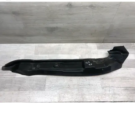 Audi Q5 SQ5 Fender end trim 8R0821111C