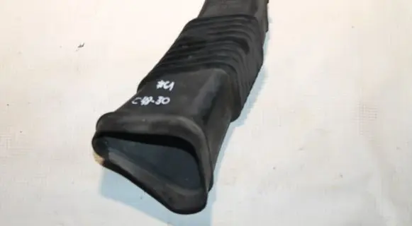 Volvo V60 Air intake hose/pipe 70367135
