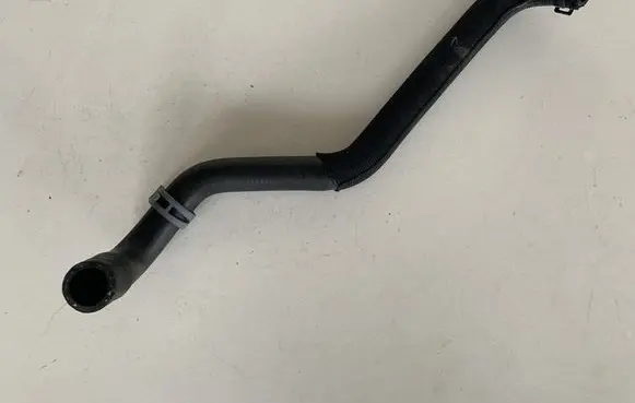 Audi A6 S6 C7 4G Engine coolant pipe/hose 4G1819372D
