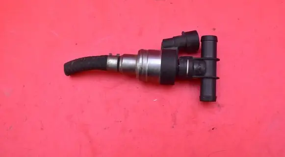 Volvo S60 Fuel injector