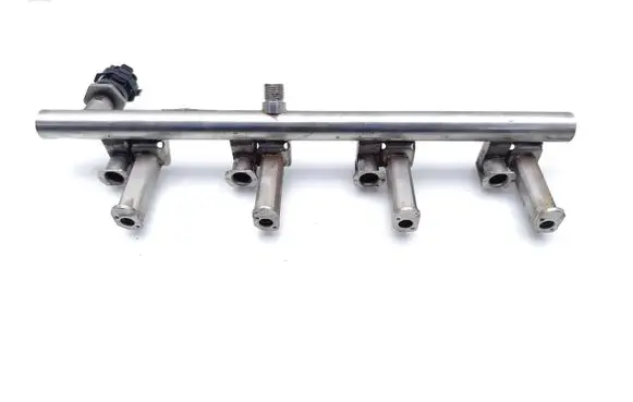 Ford Focus Fuel main line pipe BM5G9H487CA 0261555065