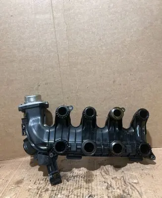 Ford Focus Intake manifold 9684941780