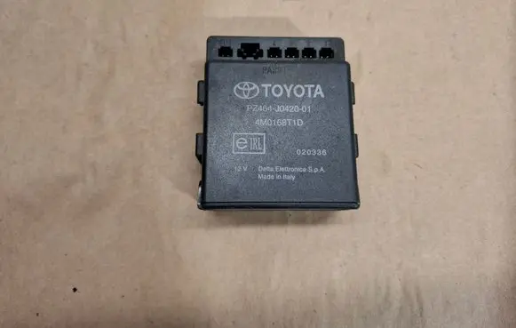 Lexus RX 300 Parking PDC control unit/module 4M0168T1D PZ464J042001