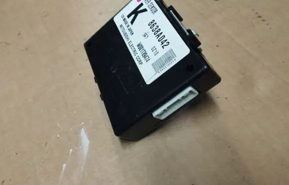 Peugeot 4007 Parking PDC control unit/module 8638A042
