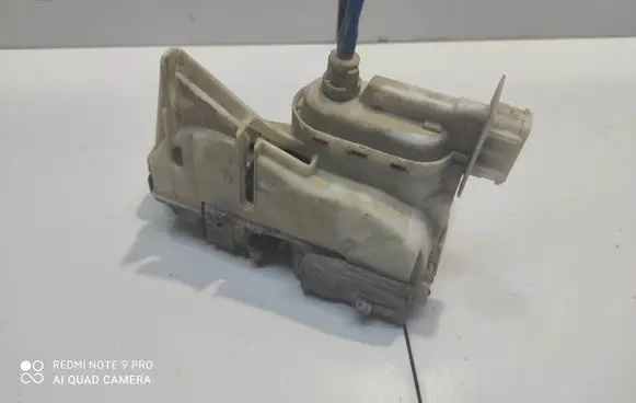 Volkswagen Golf III Front door lock 1H4839015G 1H0862153B