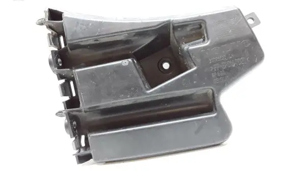 Volvo S60 Front bumper mounting bracket 30796625