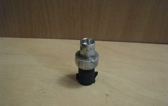 Air conditioning (A/C) pressure sensor