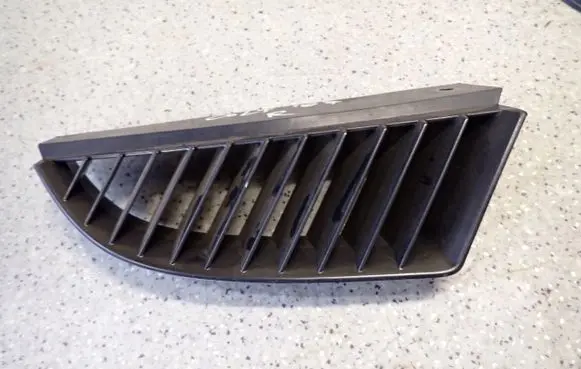 Mitsubishi Colt Front grill 