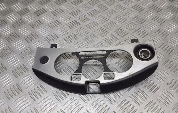 Nissan Micra Panel trim 27570AX200