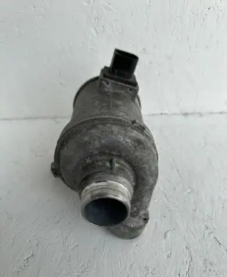Volvo V60 Water pump 31368715