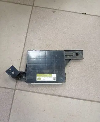 Toyota Sienna XL30 III Comfort/convenience module 8865008100 TN1777001273