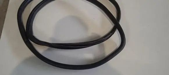 Jeep Grand Cherokee Front door rubber seal 5539917374