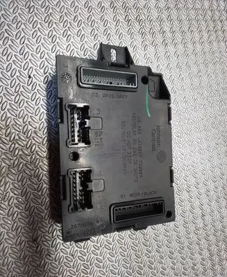 Renault Trafic III (X82) Comfort/convenience module 2675974 2320679
