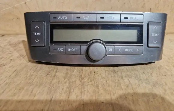 Toyota Avensis T250 Climate control unit 5590005200 MB1465703620 5590205050H