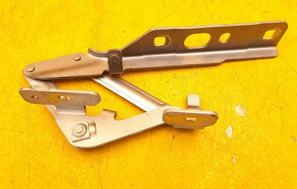 Peugeot 3008 III Engine bonnet/hood hinges 9839682380 ES03