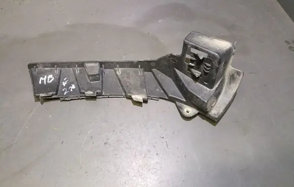Mercedes-Benz E W238 Front bumper mounting bracket A2388857400