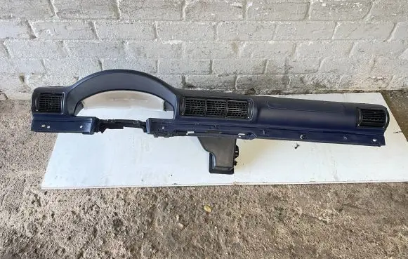 Audi A4 S4 B5 8D Dashboard 8D0857069