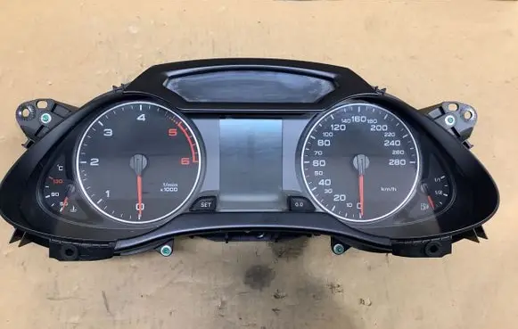 Audi A4 S4 B8 8K Speedometer (instrument cluster) 8K0920900C