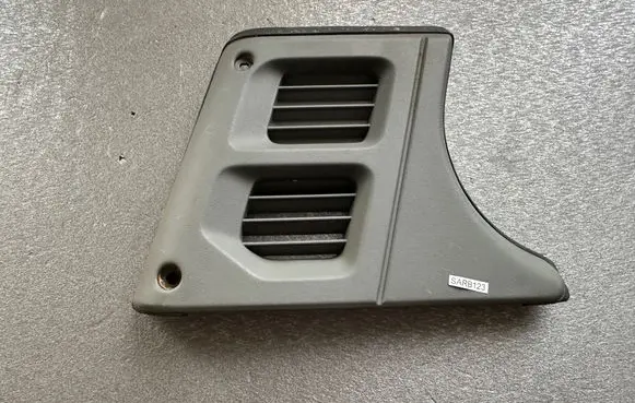 Nissan Patrol Y60 Air vent grill in roof 7680206J00