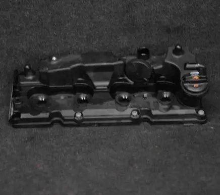 Audi Q3 8U Rocker cam cover 03L109469S