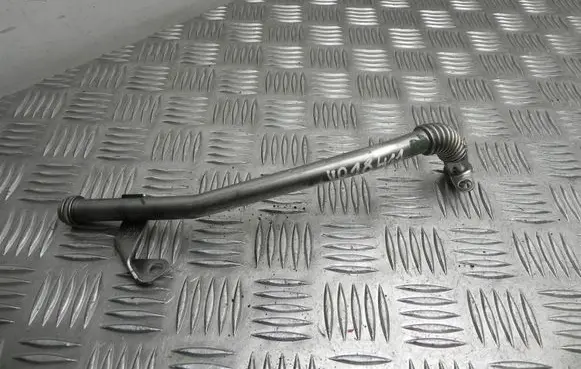 Audi A6 S6 C6 4F Engine coolant pipe/hose 059735AC VD18411