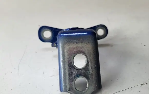 Renault Clio V Front door upper hinge 