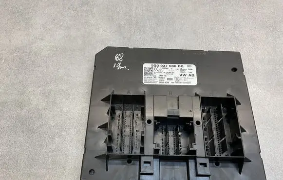 Volkswagen PASSAT B8 Comfort/convenience module 5Q0937086BQ