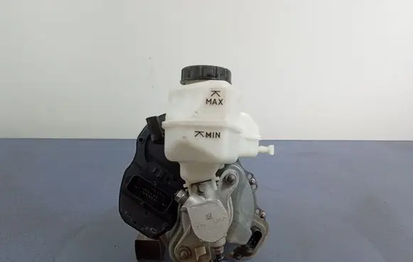 Volkswagen PASSAT B8 Brake booster 3Q1614105BK