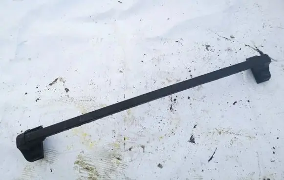 Nissan Primera Roof transverse bars on the 