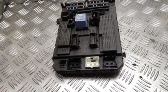Citroen C5 Fuse box set 9637466180 98162200