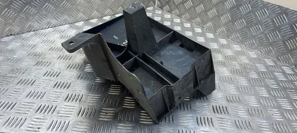 Battery box tray