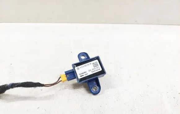 Mercedes-Benz E C207 W207 Airbag deployment crash/impact sensor A2128205026 5WK43873