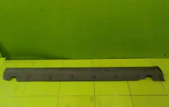 KIA Sorento Side skirt front trim 7AB2