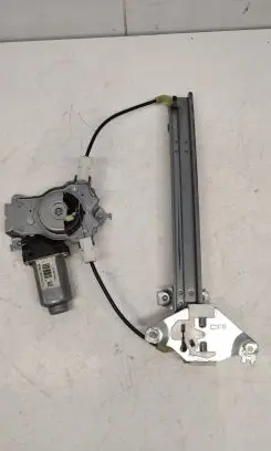 Nissan Qashqai Rear door window regulator with motor 402190A 110912
