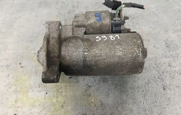 Peugeot 207 Starter motor BOSCH