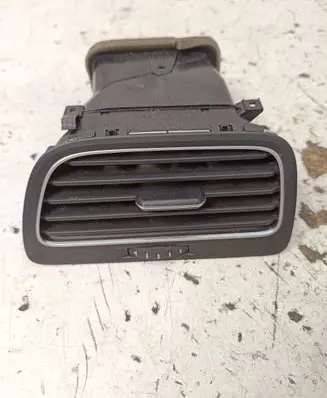 Volkswagen Golf VII Dashboard side air vent grill/cover trim 5G1819248 5G1819710