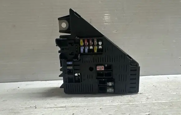 Volvo XC90 Fuse module 31473571