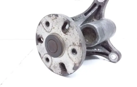 Peugeot 607 Water pump 4U308501AC