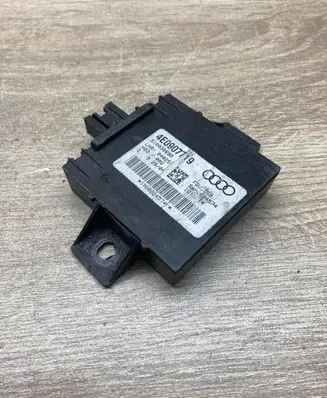 Audi A8 S8 D3 4E Alarm relay 4E0907719