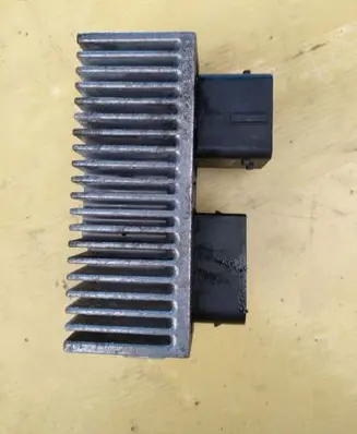 Nissan Qashqai Glow plug pre-heat relay 8200558438A