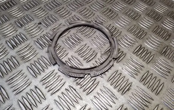 Skoda Octavia Mk3 (5E) In tank fuel pump screw locking ring/nut 1K0201375