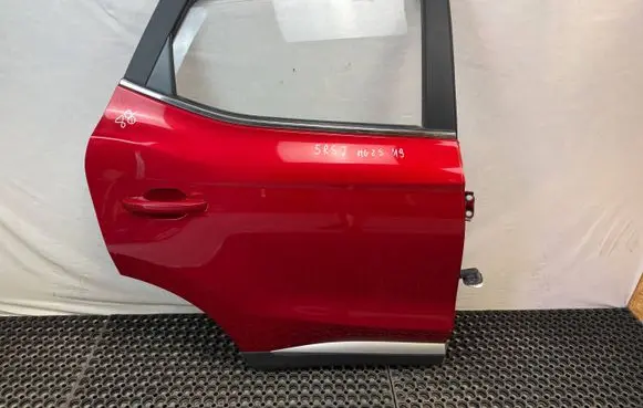 MG ZS Rear door