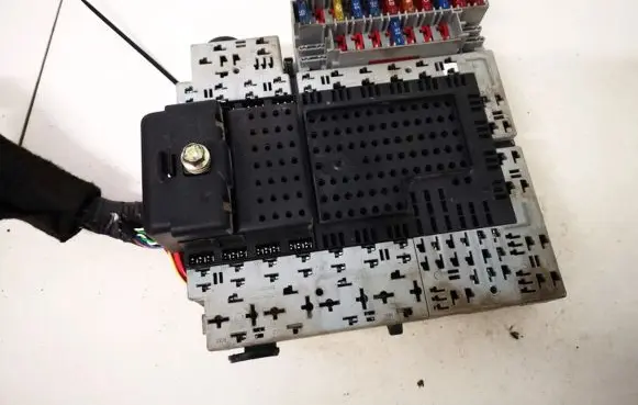 Volvo S60 Fuse box set 8622520 8645411